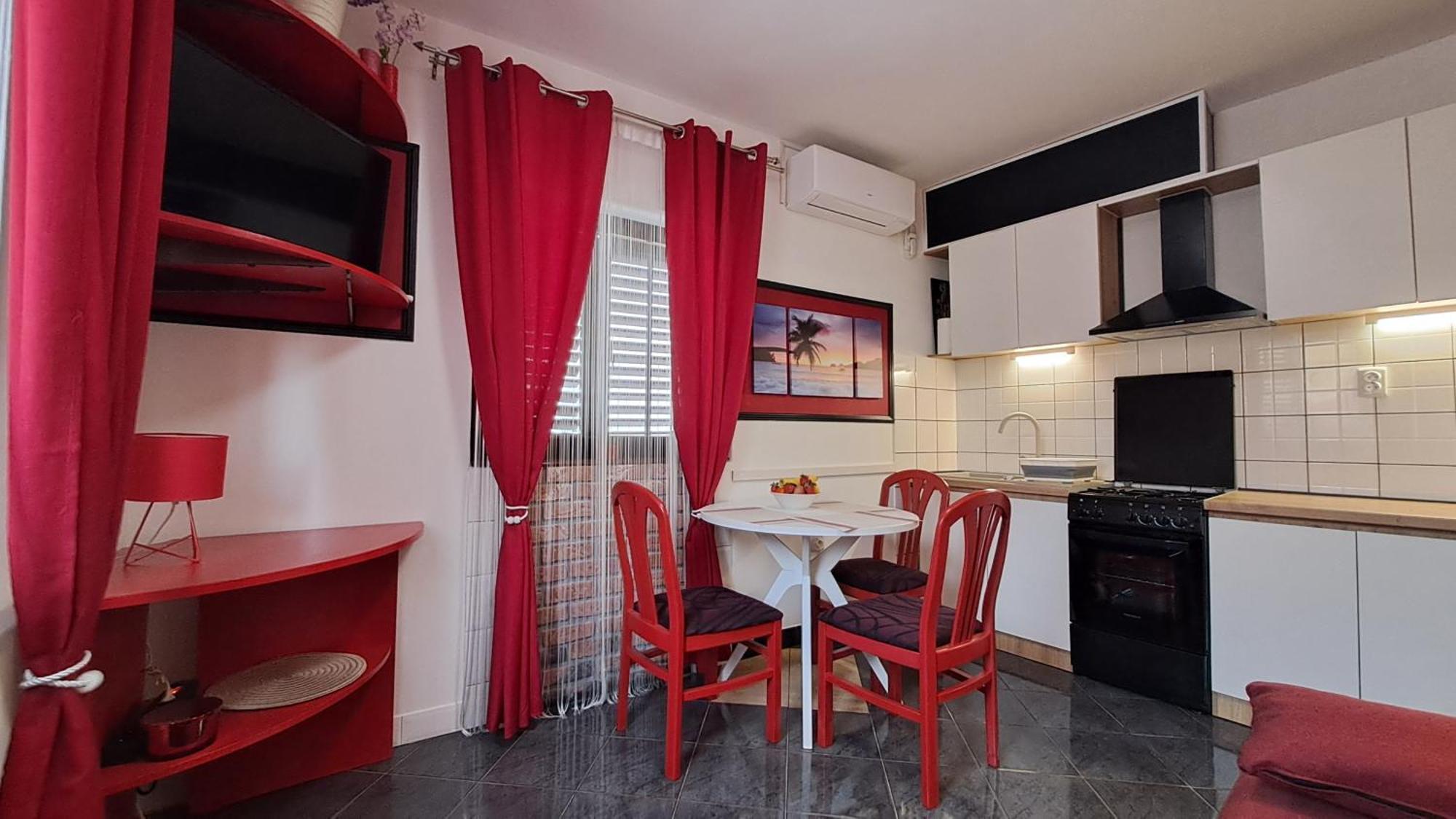 Red Gold Apartment Пула Экстерьер фото